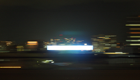 新幹線車内から撮った夜景