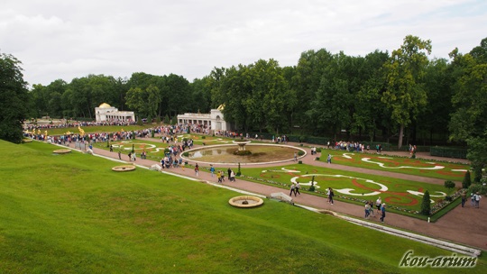 ペテルゴフの夏の宮殿の庭園