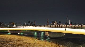 桜橋のライトアップ