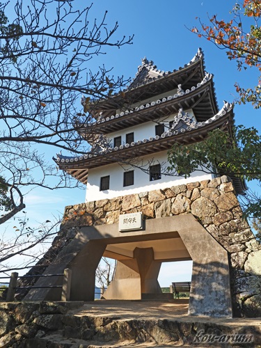 洲本城の模擬天守
