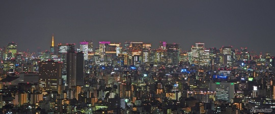 東京スカイツリーイーストタワーから東京タワー方面の夜景