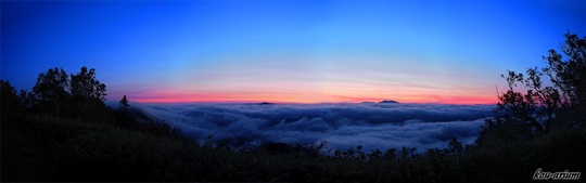 明け方の津別峠展望施設から眺めた雲海